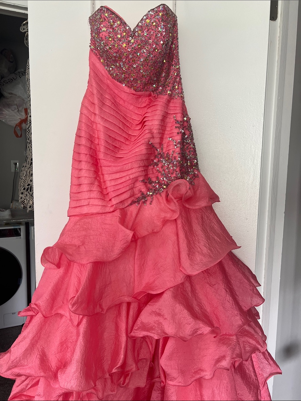 Strapless formal dress